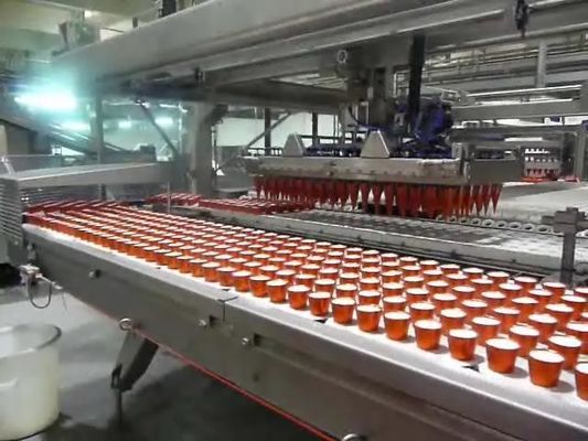 Chine Chaîne de production complètement automatique de cornet de crème glacée équipement de convoyeur d'emballage fournisseur