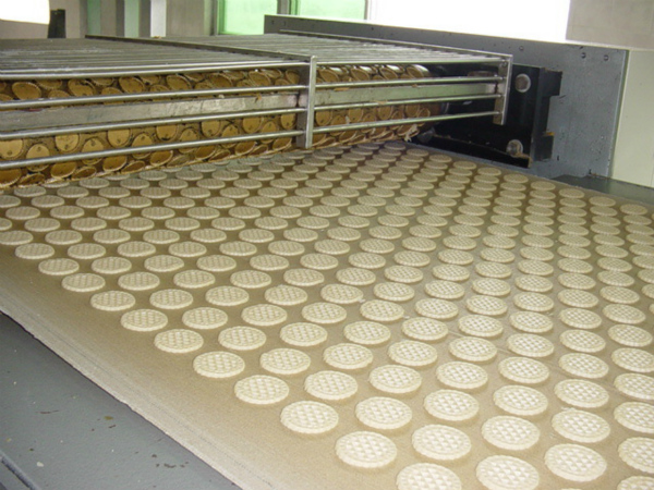 Ligne automatisée de production alimentaire faisant le biscuit/biscuits/chips/beignets