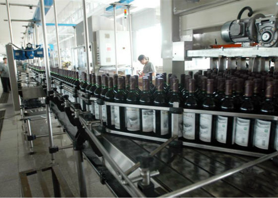 Chine Chaîne de production de raisin/vin rouge emballage automatique donnant le rendement élevé fournisseur